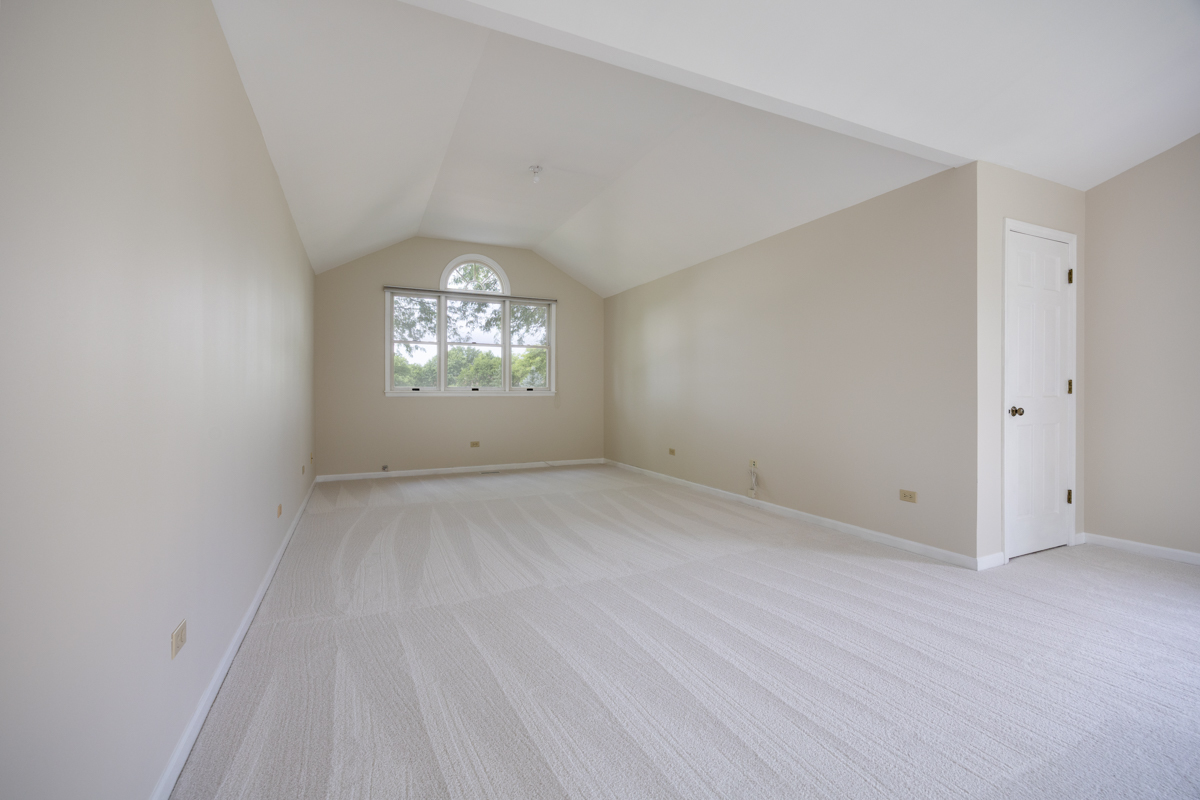 727 Jamestowne Road Sleepy Hollow, IL 60118 - Photo 16 of 26