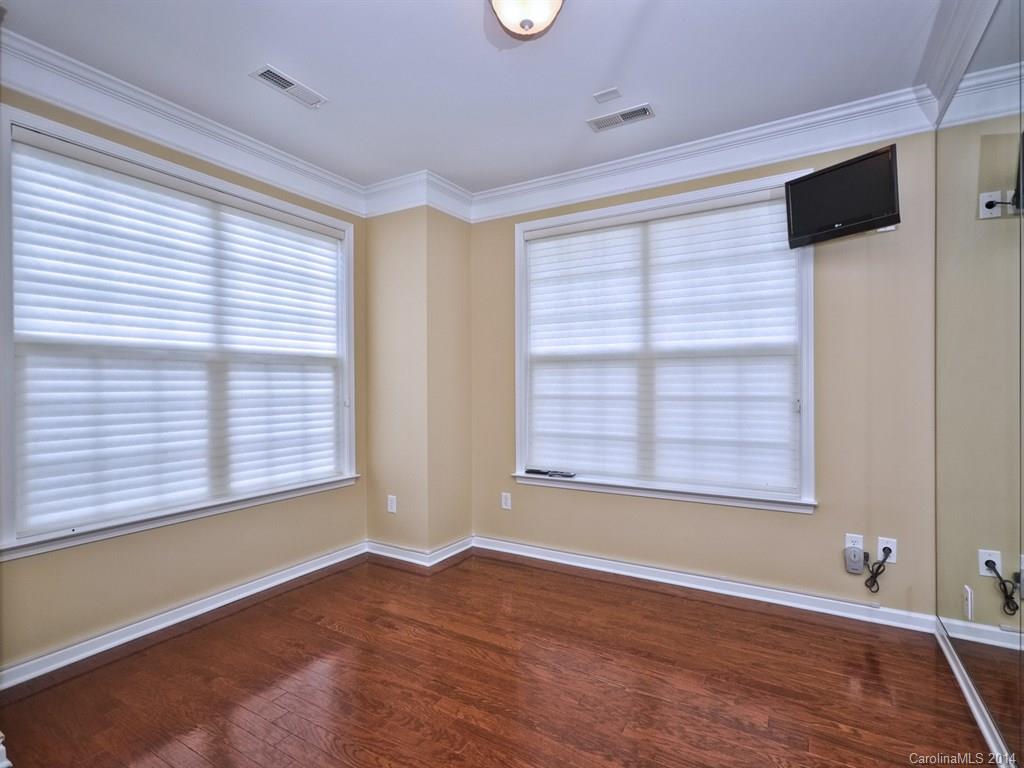 1070 Silver Gull Drive Tega Cay, SC 29708 - Photo 3 of 23