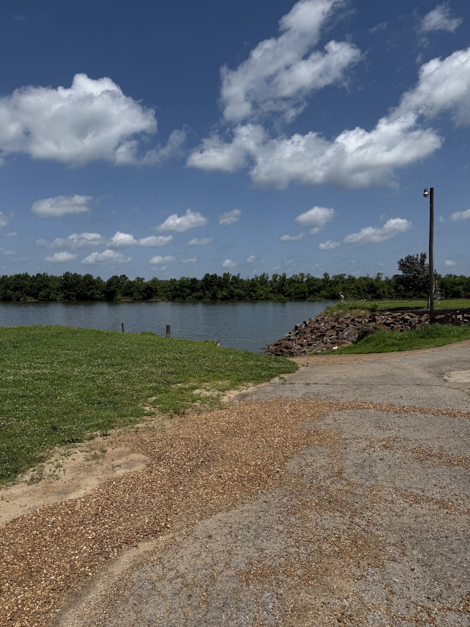 224 Peters Landing Road Clifton, TN 38425 - Photo 4 of 7 Gallery Image 4