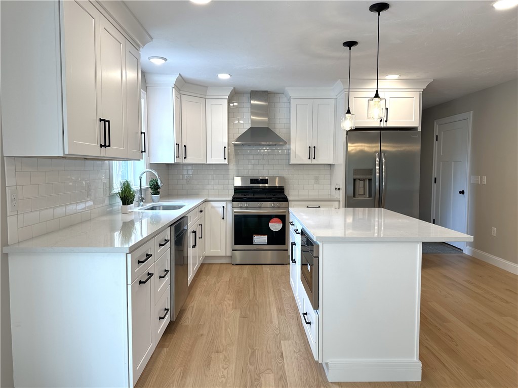 71 Scott Road Cumberland, RI 02864 - Photo 4 of 20