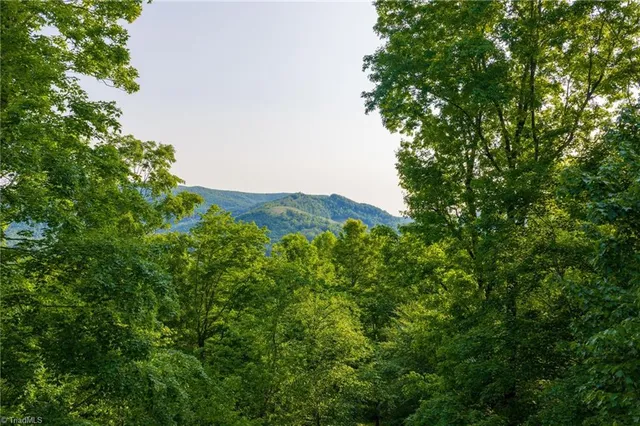 $205,900 | 7 Autumn Lane, West Jefferson, NC 28694