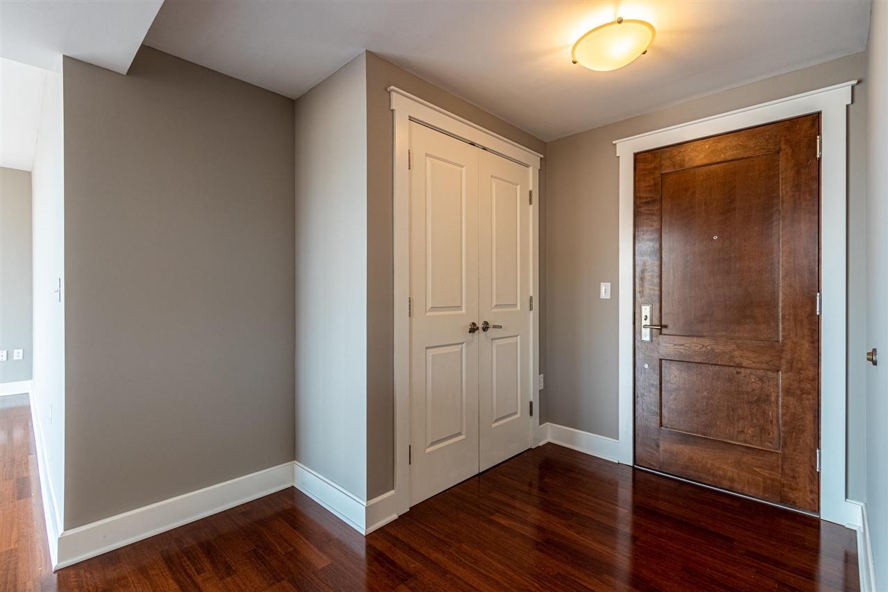 27 Library Street Northeast, Unit 804 Grand Rapids, MI 49503 - Photo 12 of 32