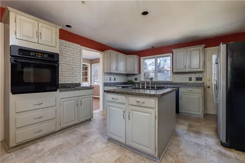 $499,000 | 1037 Great Road, Lincoln, RI 02865