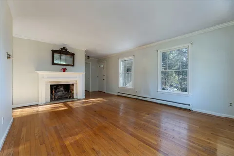 $499,000 | 1037 Great Road, Lincoln, RI 02865