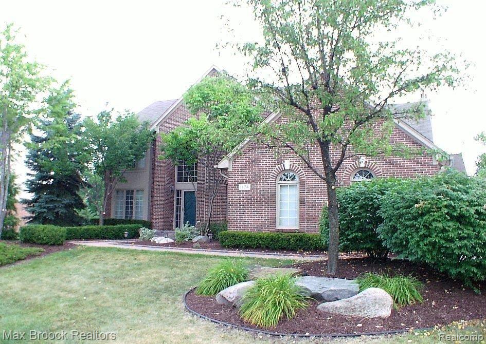1174 Brunswick Rochester, MI 48309 - Photo 2 of 21 Street view