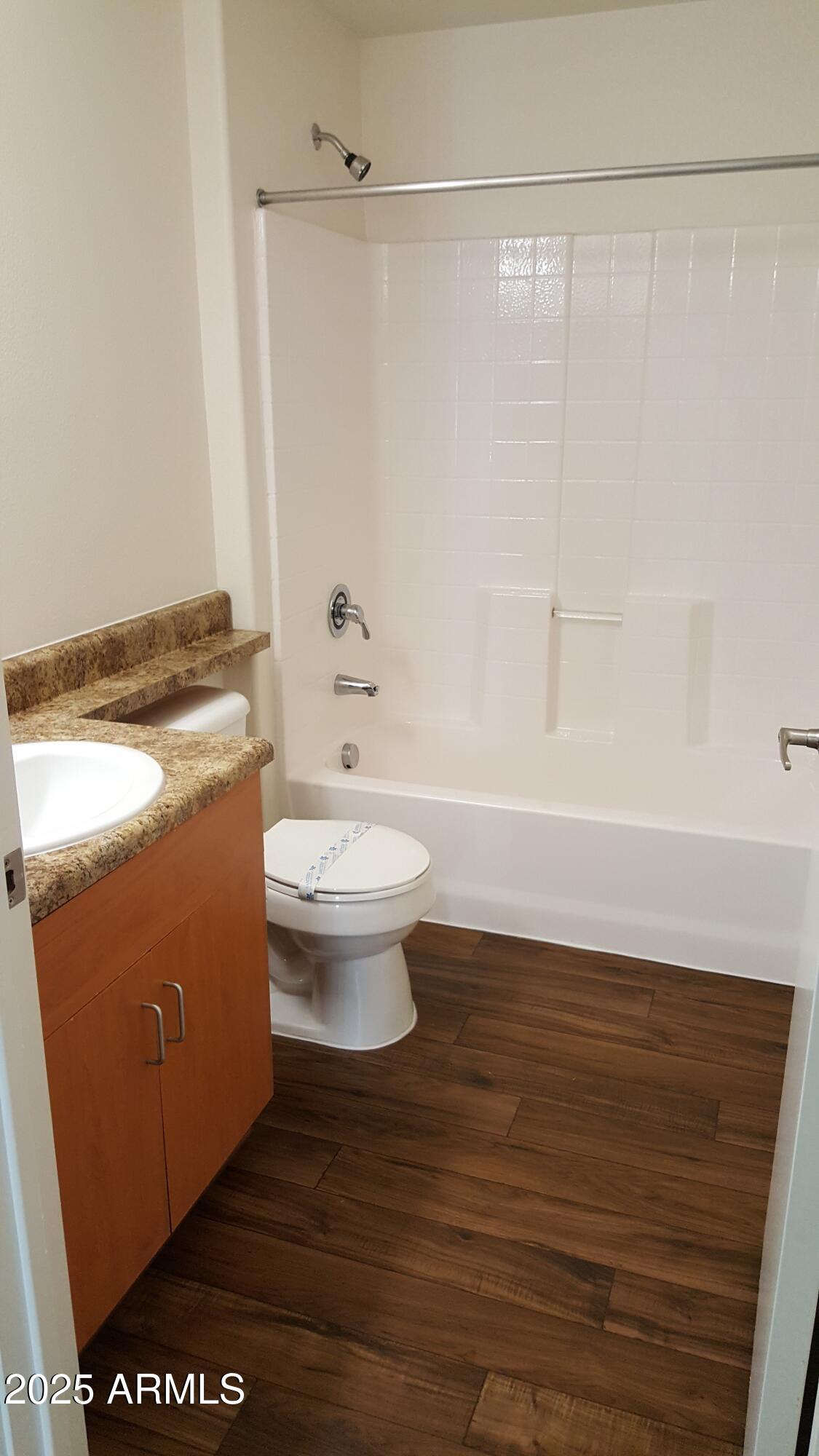 110 West Bell Road, Unit 2 Phoenix, AZ 85023 - Photo 8 of 18 Guest Bath