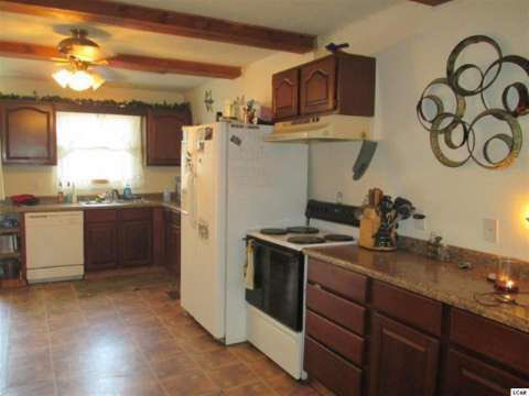 7317 Warwick Road Hudson, MI 49247 - Photo 2 of 4 31224721-1.JPG