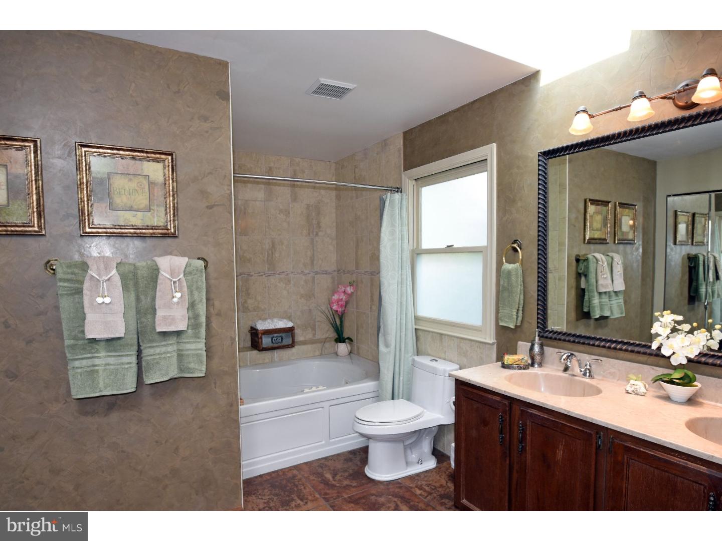 117 Country Flower Road Newark, DE 19711 - Photo 16 of 23 Master Bathroom
