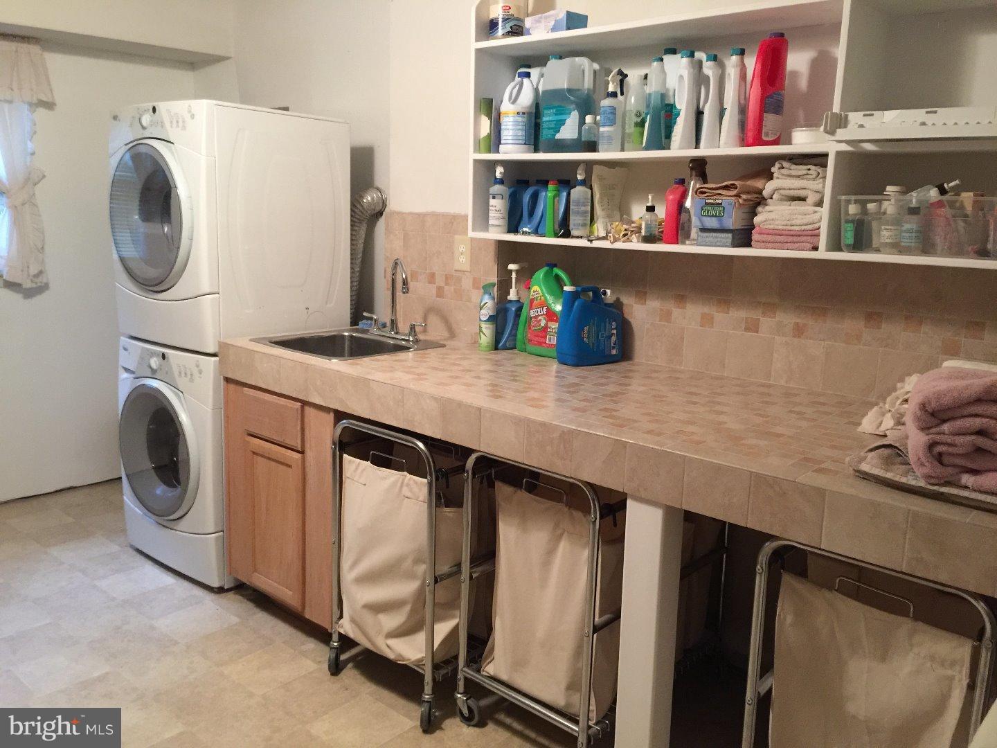 117 Country Flower Road Newark, DE 19711 - Photo 20 of 23 Laundry Room