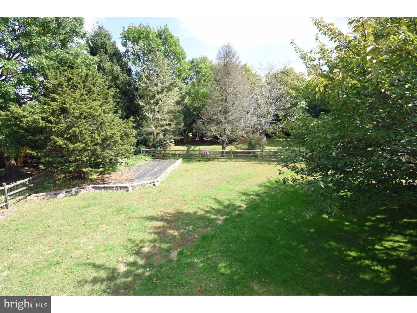 117 Country Flower Road Newark, DE 19711 - Photo 22 of 23 View in Back