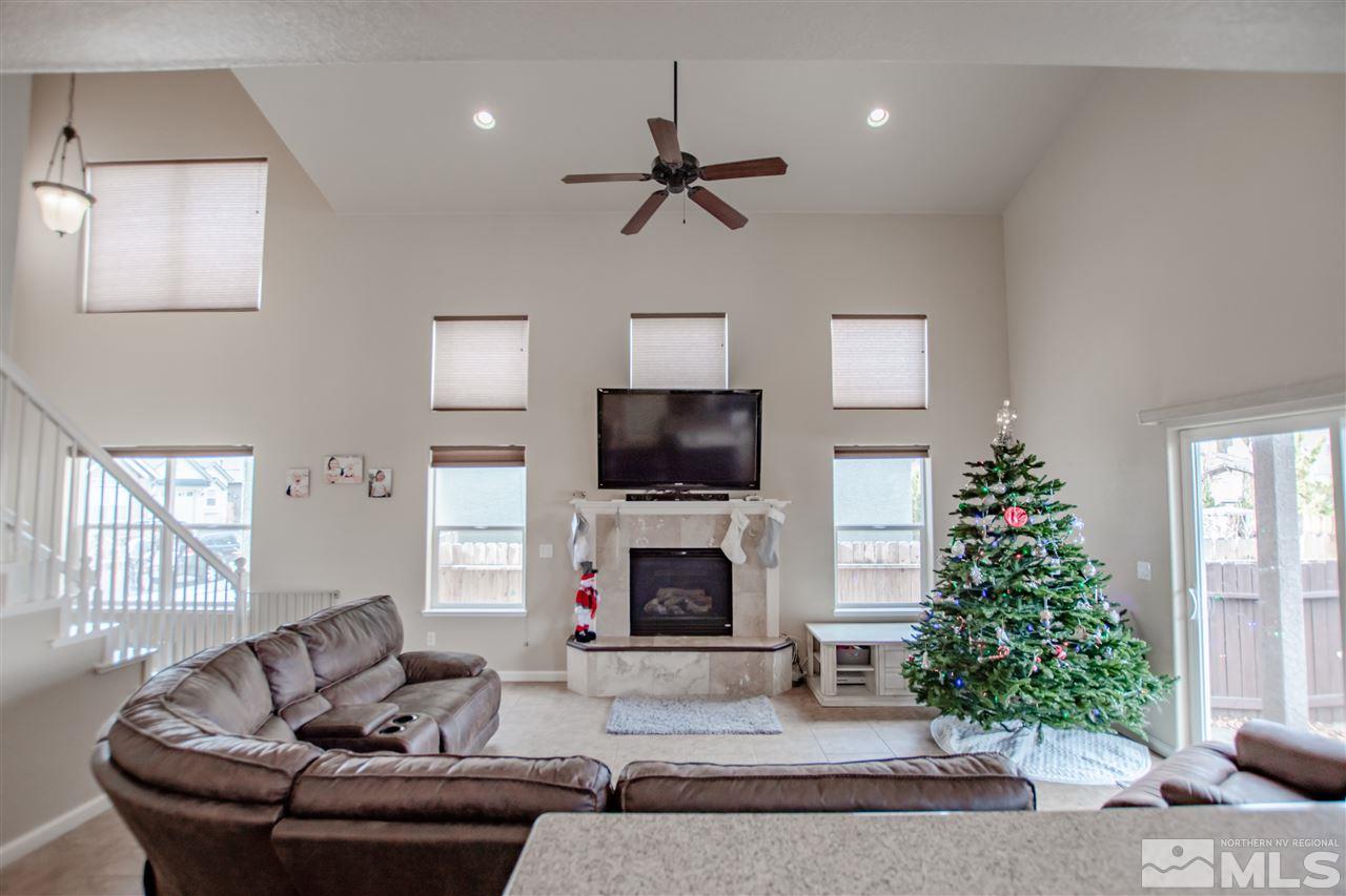 994 Floral Ridge Way Sparks, NV 89436 - Photo 6 of 18 Photo 6