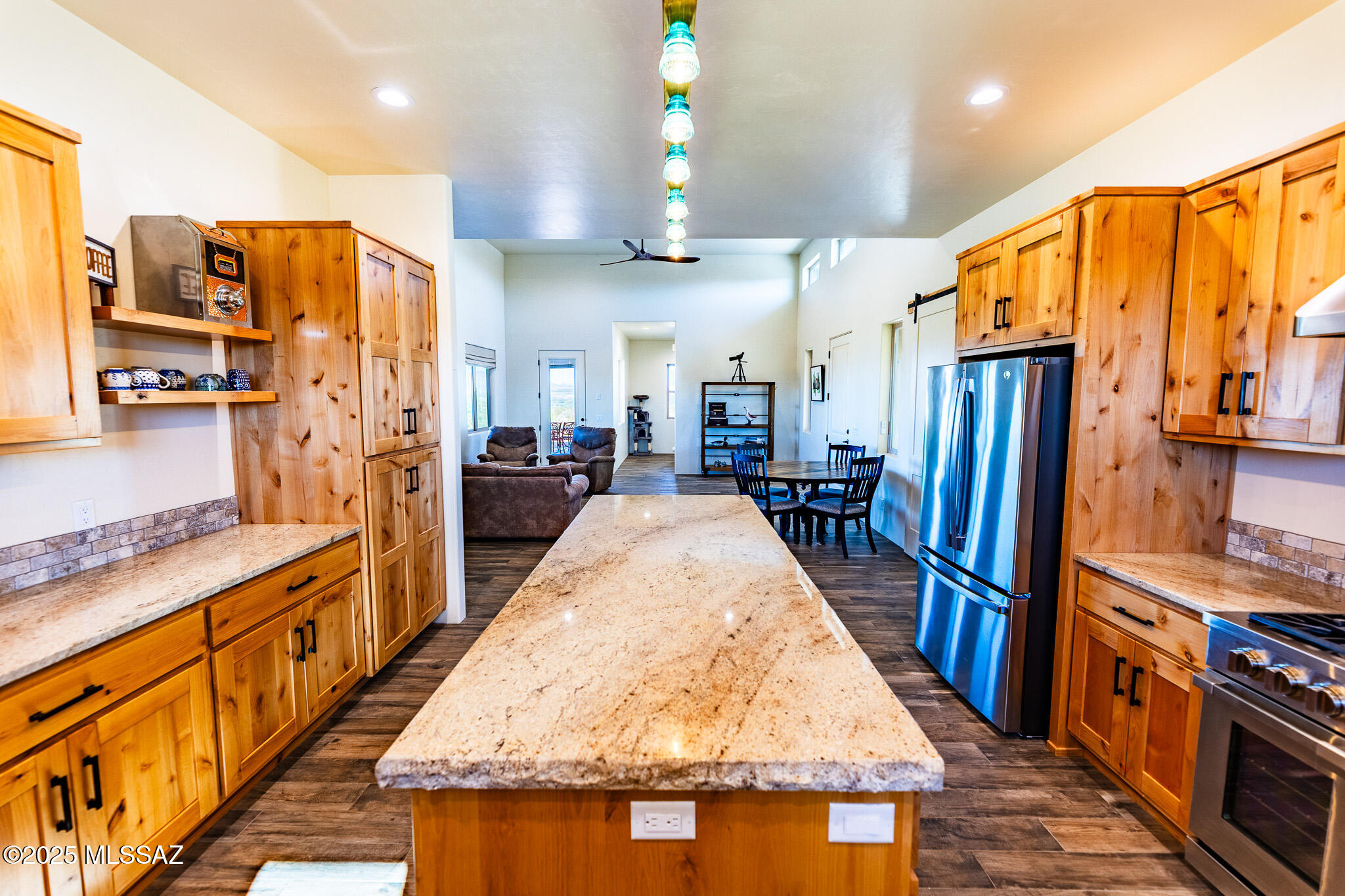 1121 North Apache Ridge Road Benson, AZ 85602 - Photo 17 of 47 R62B7871-HDR