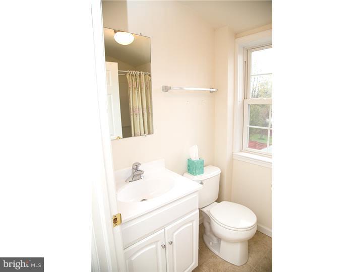 2827 Springfield Road Broomall, PA 19008 - Photo 12 of 18 Gallery Image 12