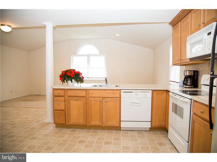 2827 Springfield Road Broomall, PA 19008 - Photo 4 of 18 Great Room