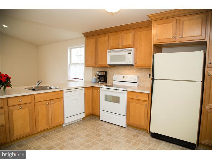 2827 Springfield Road Broomall, PA 19008 - Photo 5 of 18 Kitchen