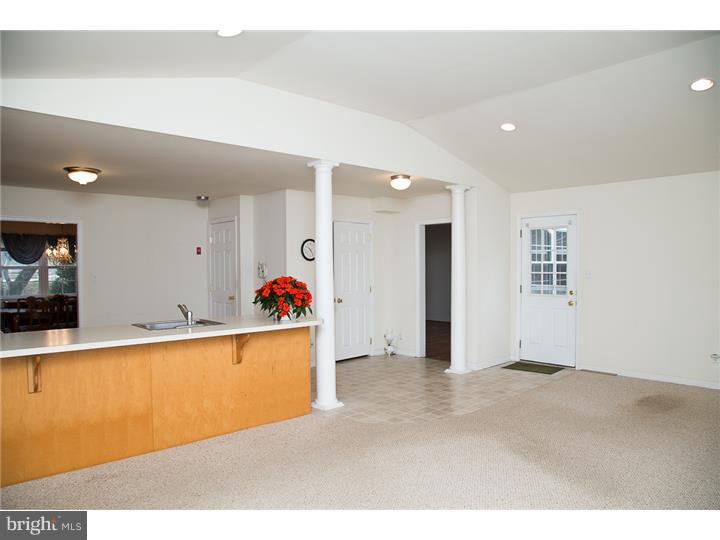 2827 Springfield Road Broomall, PA 19008 - Photo 6 of 18 Great Room