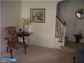532 Arbor Road Cheltenham, PA 19012 - Photo 5 of 12 Living Room