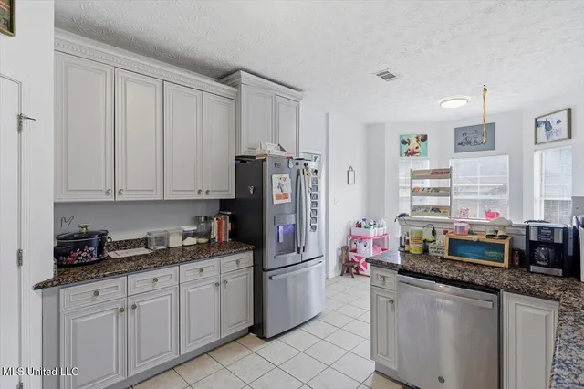 $339,999 | 204 Lyle Circle, Brandon, MS 39042