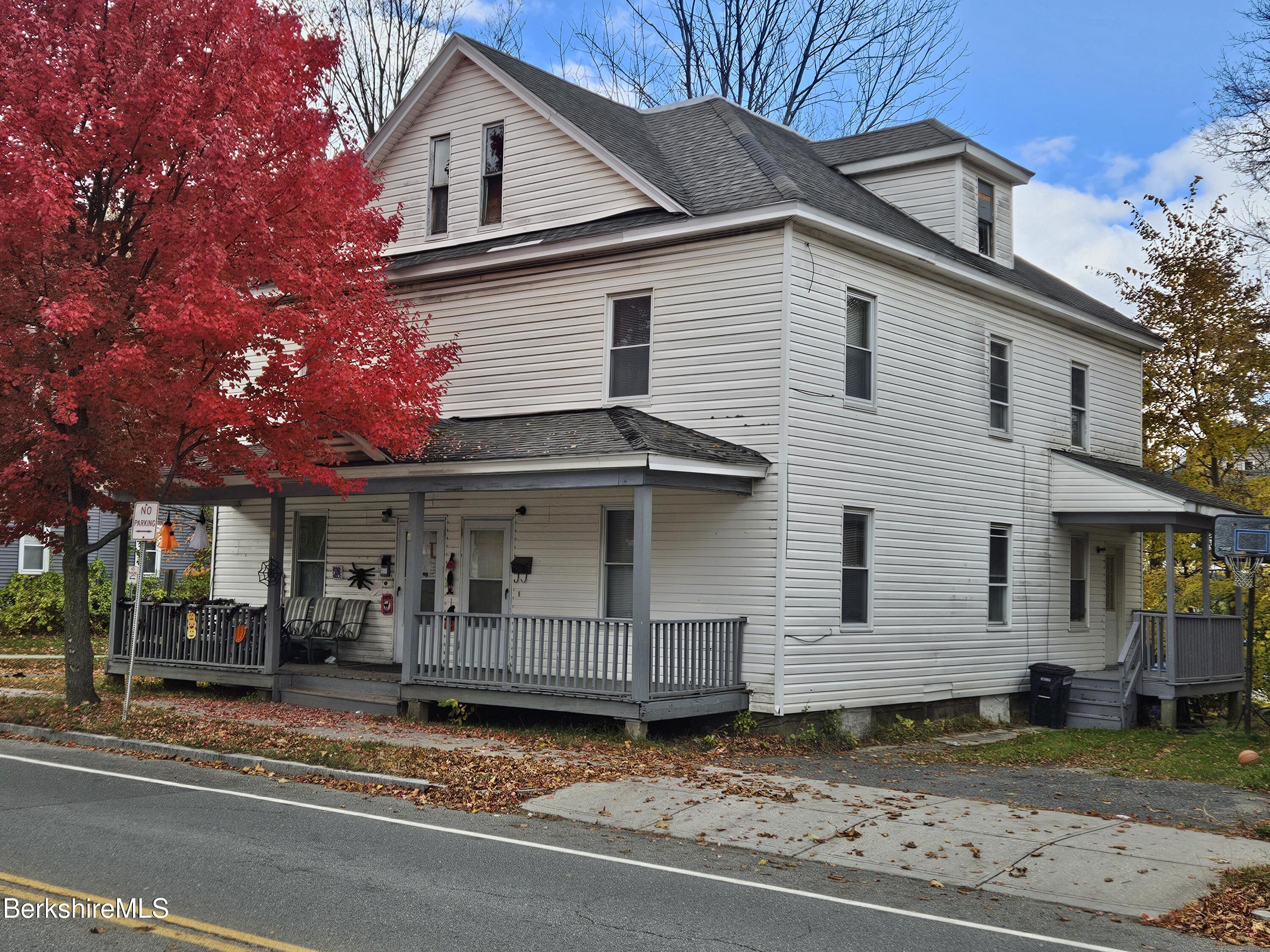61 Seymour Street Pittsfield, MA 01201 - Photo 2 of 33 Street View