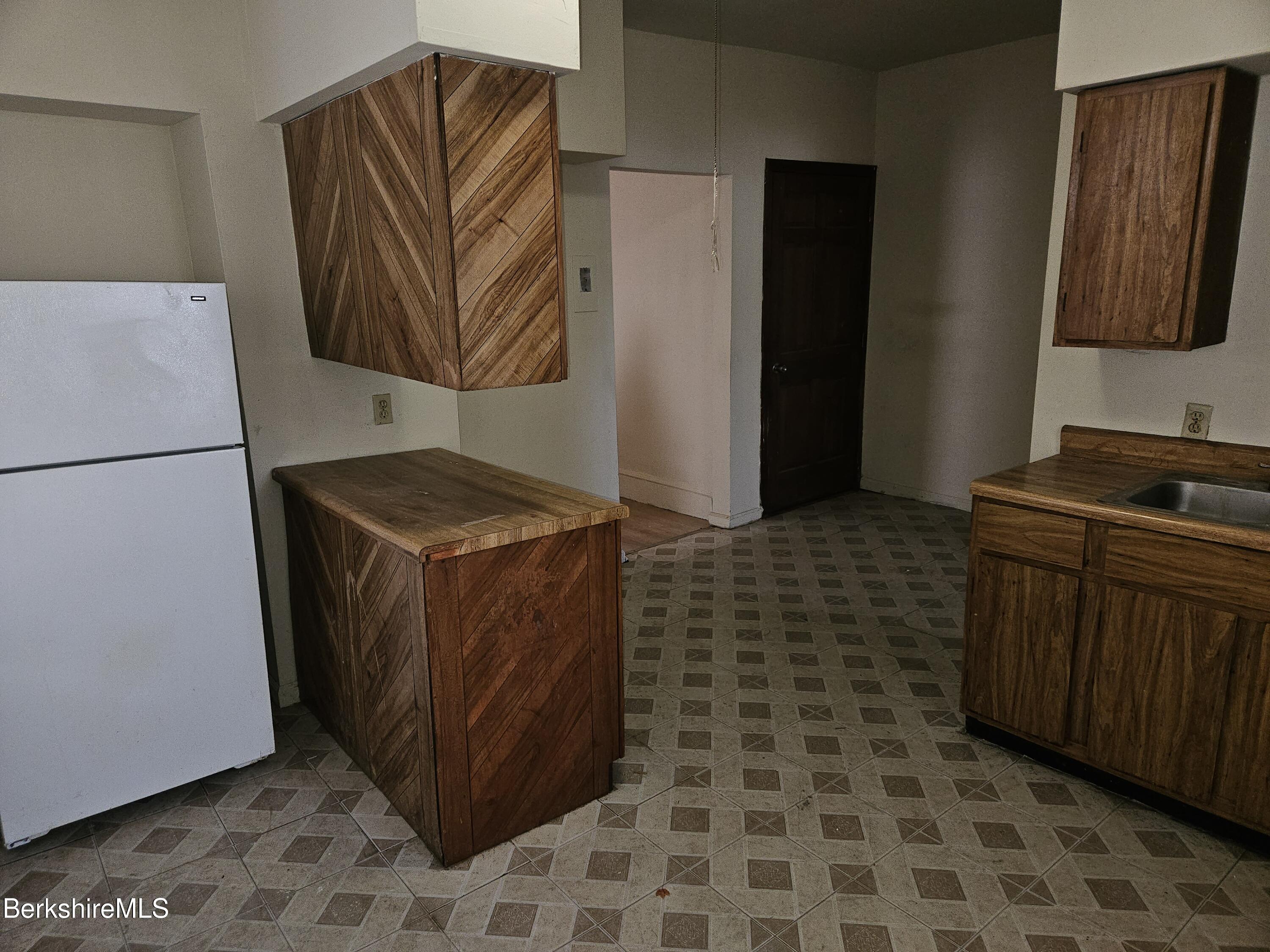 61 Seymour Street Pittsfield, MA 01201 - Photo 9 of 33 Kitchen