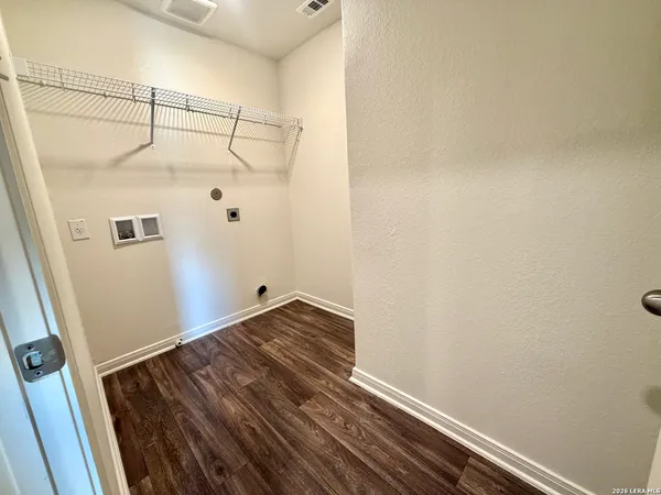 $1,550 | 7318 Sharma Valley, San Antonio, TX 78252