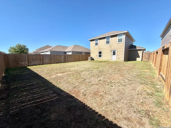 $1,550 | 7318 Sharma Valley, San Antonio, TX 78252