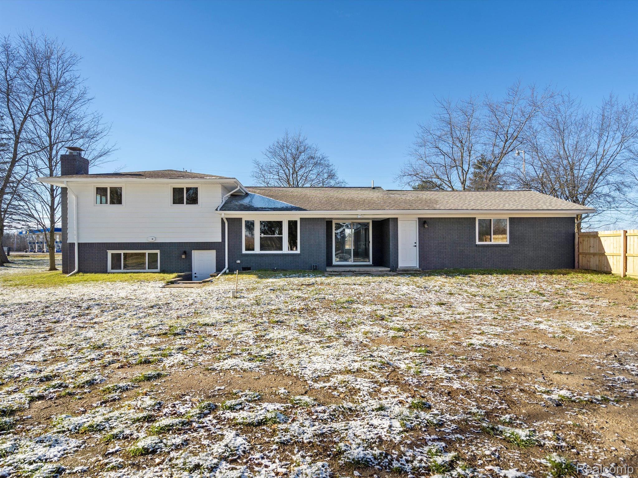 69200 Romeo Plank Road Armada, MI 48005 - Photo 7 of 50 Rear