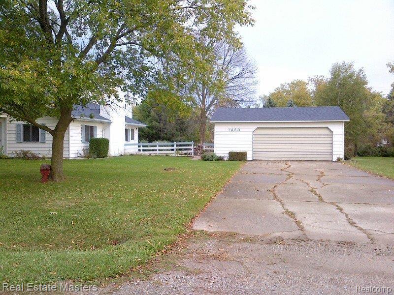 7429 Woodbine Road Lexington, MI 48450 - Photo 7 of 17 WOODBINE7429.jpg
