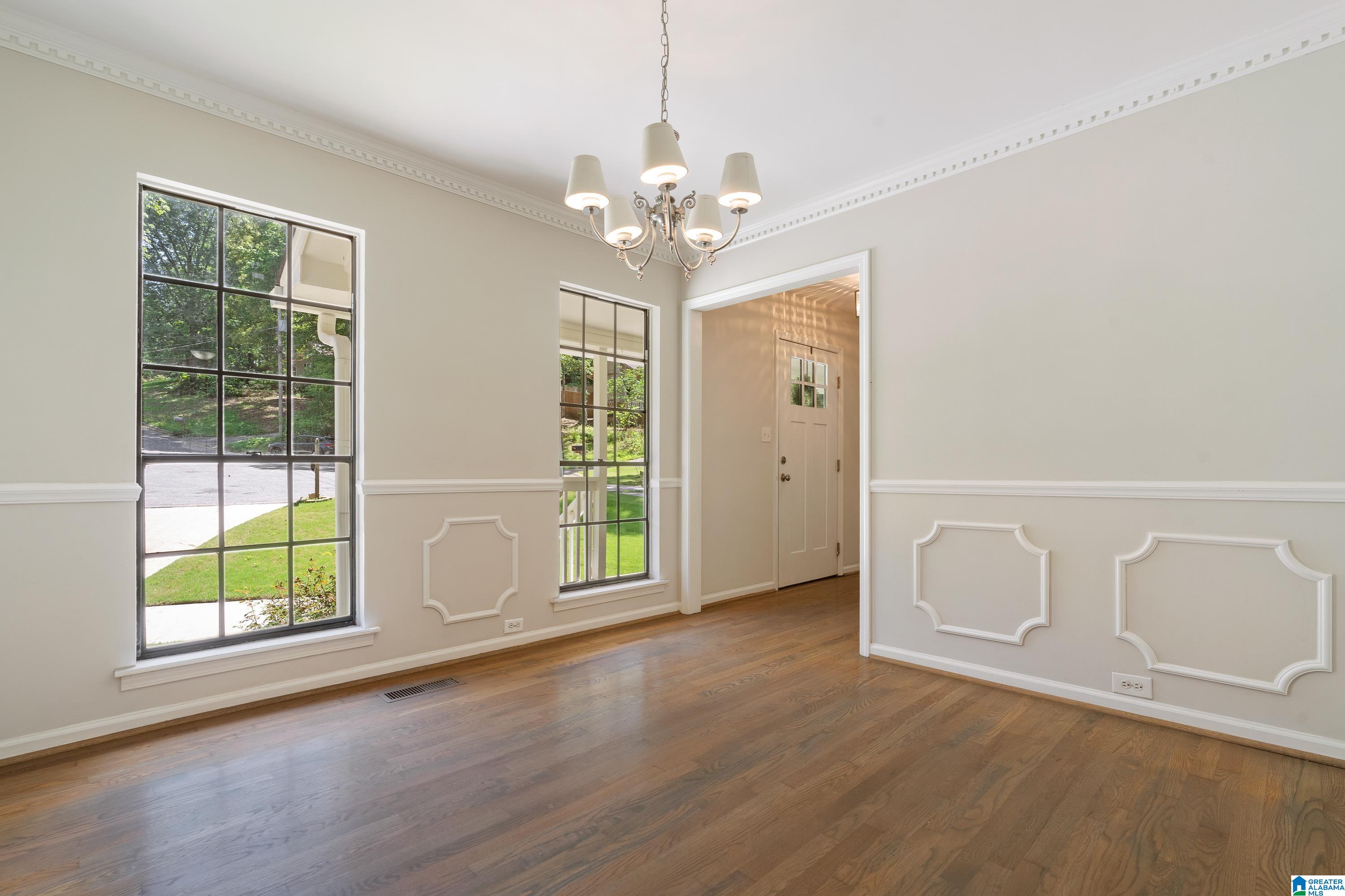 2027 Diane Lane Alabaster, AL 35007 - Photo 14 of 35