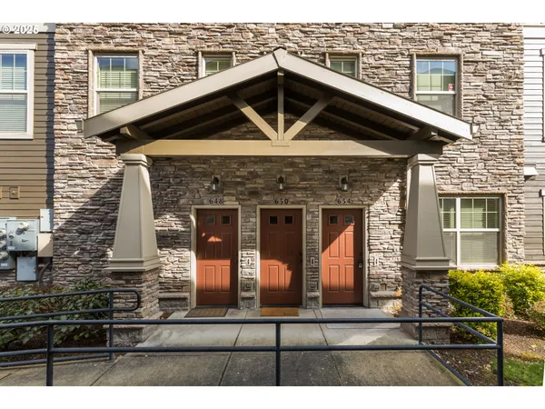 $251,000 | 654 Northeast Garswood Lane, Hillsboro, OR 97006