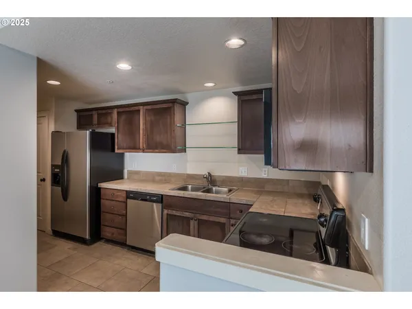 $251,000 | 654 Northeast Garswood Lane, Hillsboro, OR 97006