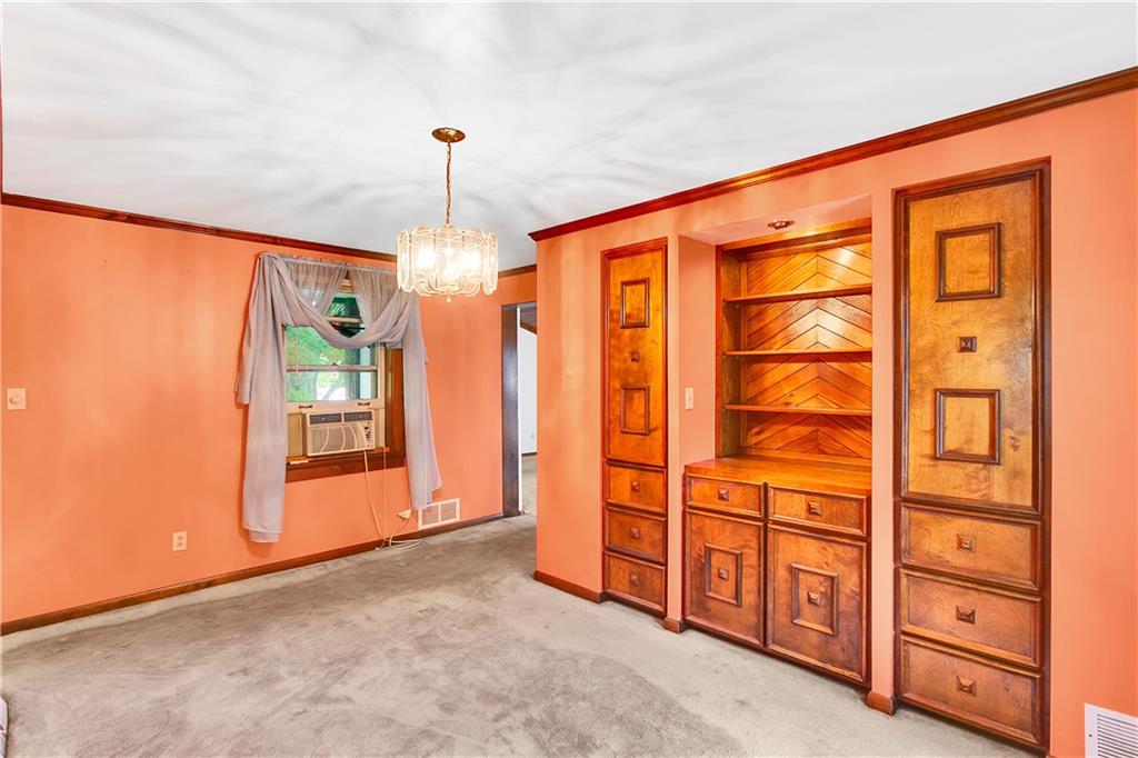 246 Jefferson Road Pittsburgh, PA 15235 - Photo 6 of 25 Gallery Image 6