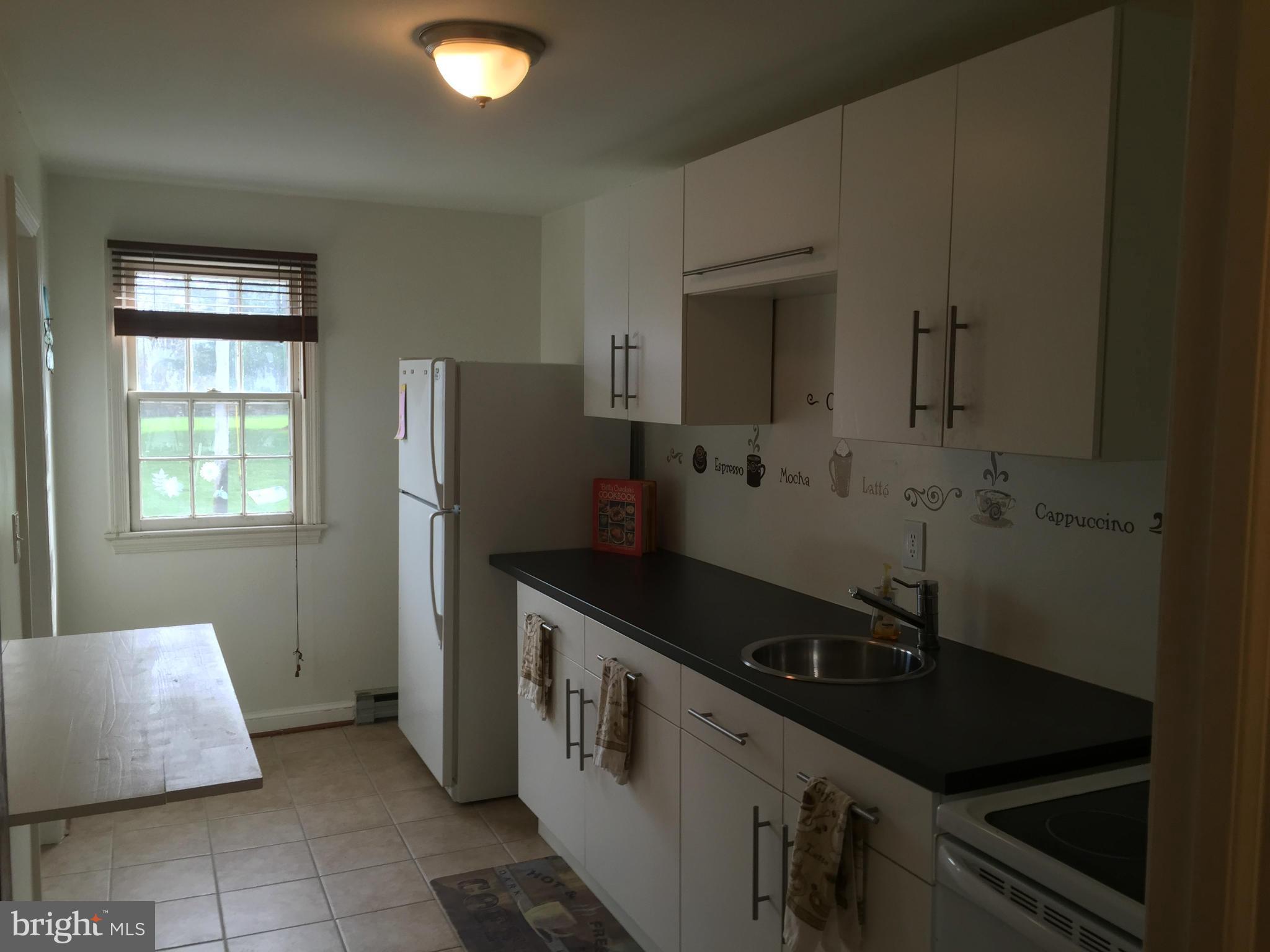 23901 Woodfield Road Gaithersburg, MD 20882 - Photo 4 of 23 Kitchen