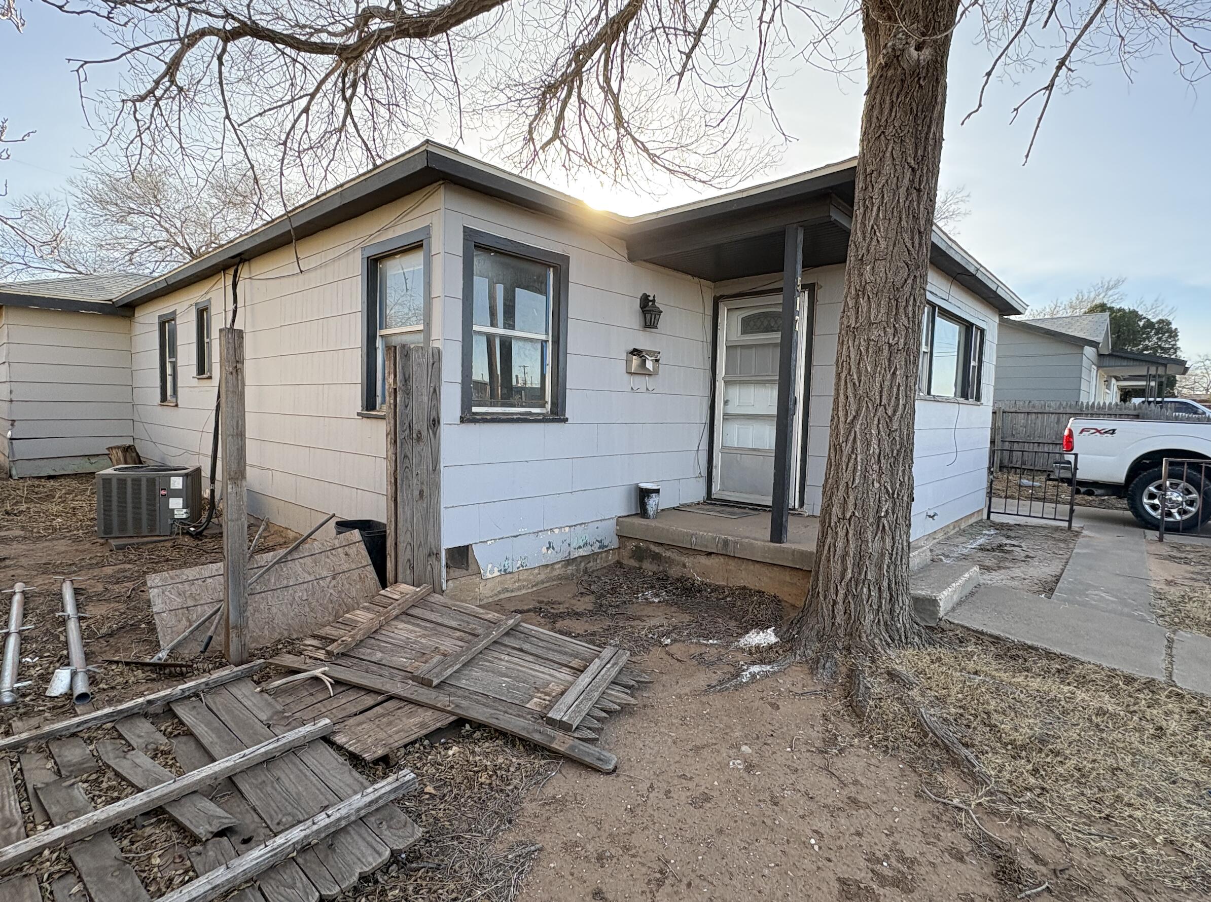 517 50th Street Lubbock, TX 79404 - Photo 2 of 28 517 50th St. Exterior 2