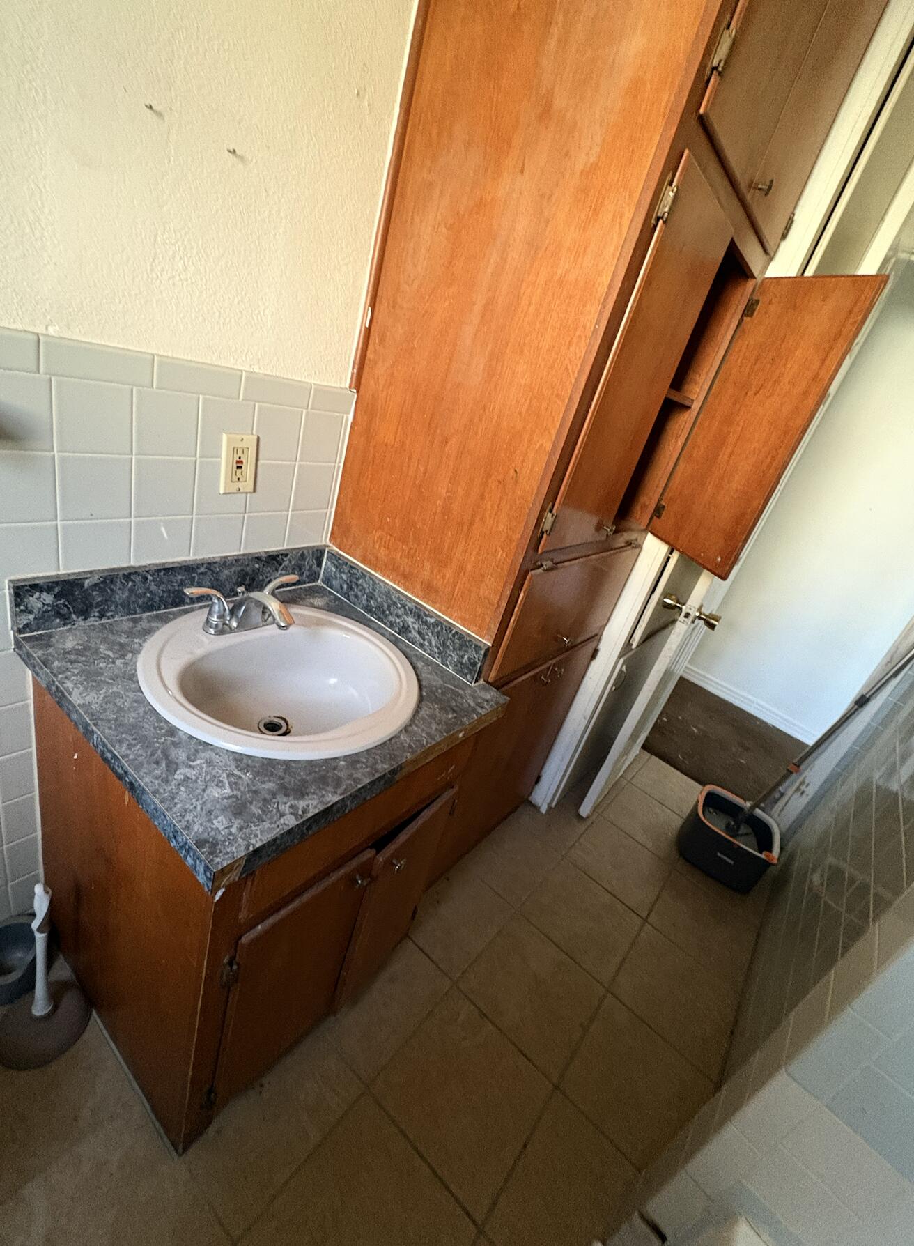 517 50th Street Lubbock, TX 79404 - Photo 24 of 28 517 50th St. Bathroom 1-3