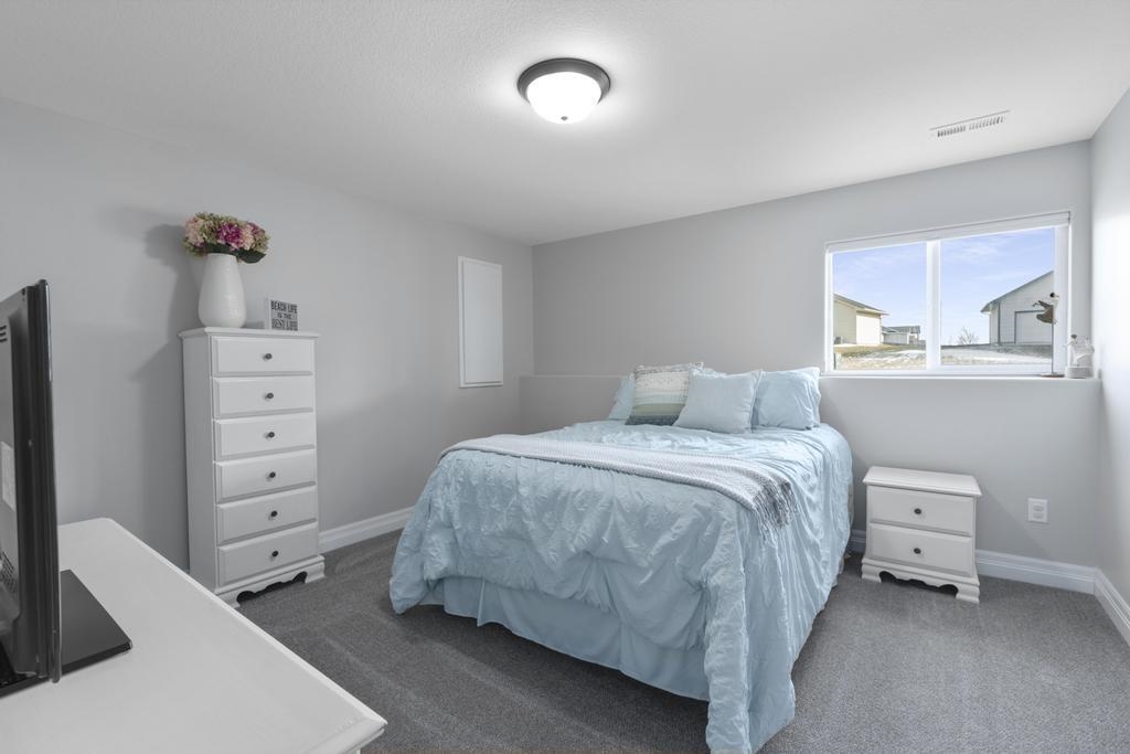 8243 33rd Court South Wichita, KS 67210 - Photo 10 of 36