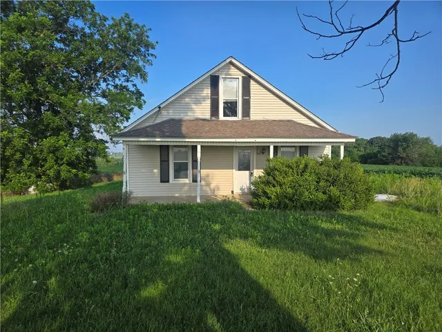 $956,670 | 14625 Shady Lane, Wellington, MO 64097