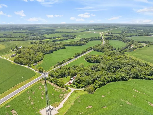 $956,670 | 14625 Shady Lane, Wellington, MO 64097