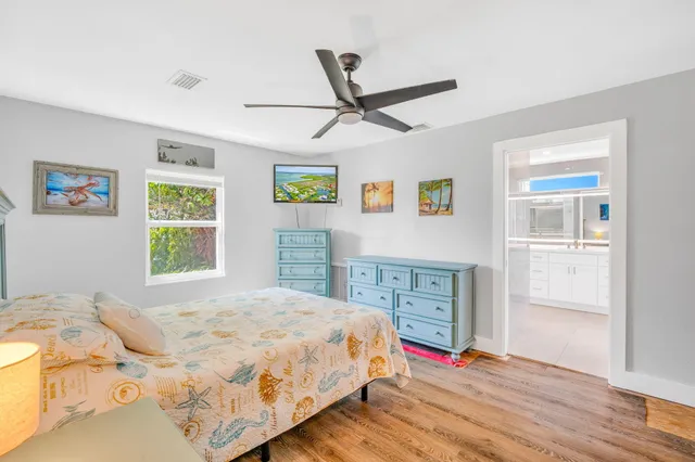 an outdoor kitchen with counter space
