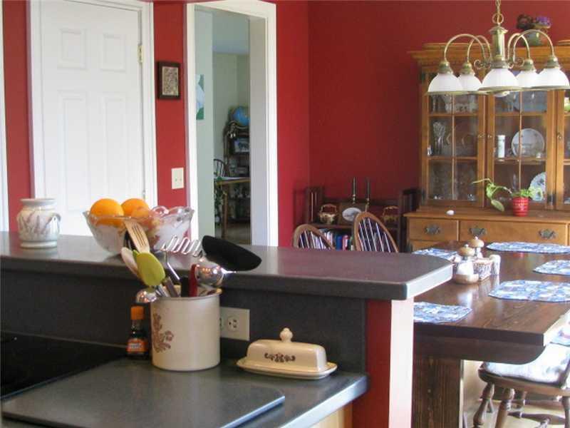 30 Twin Oaks Road Harpswell, ME 04079 - Photo 9 of 19 Kitchen.