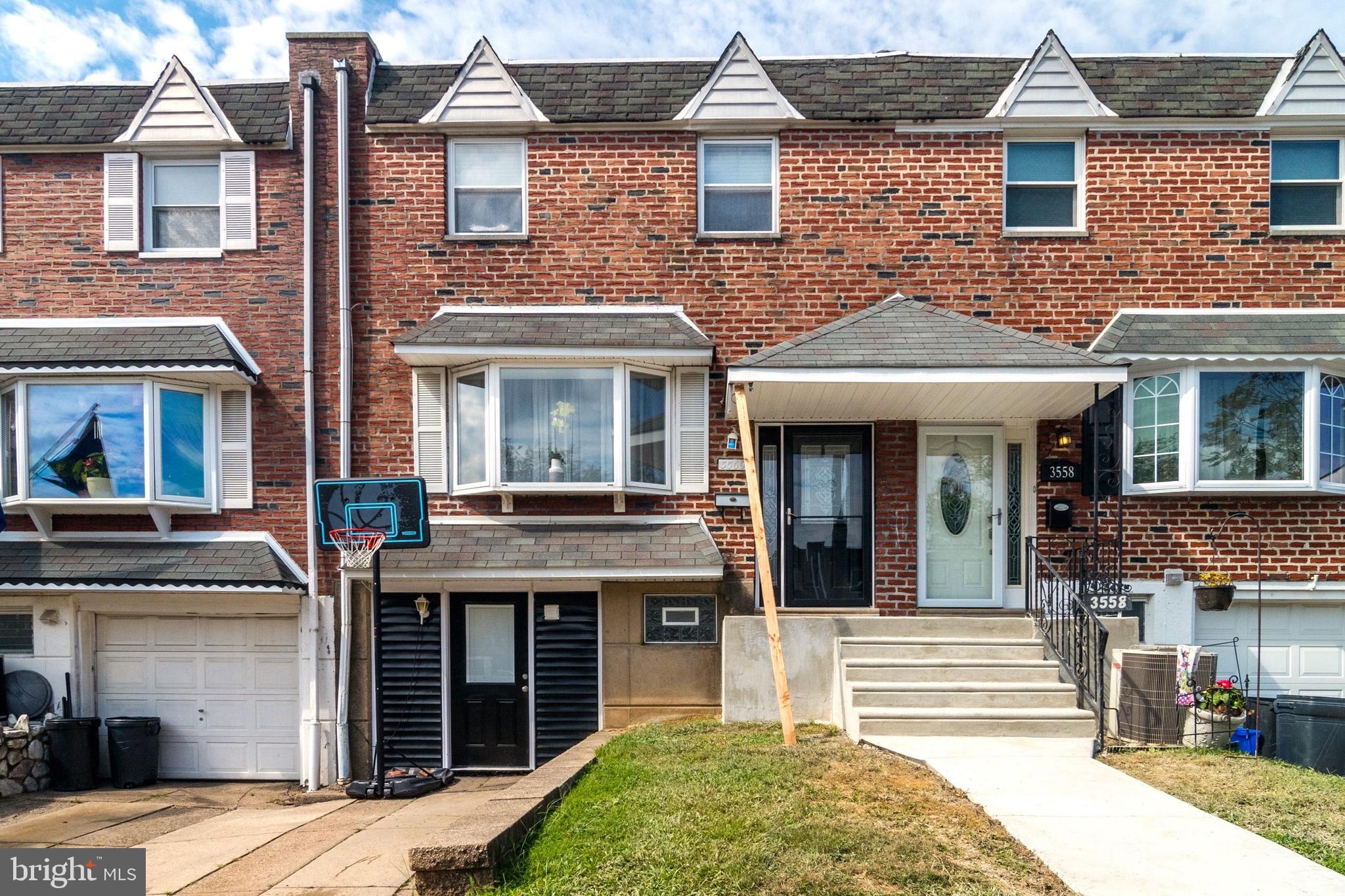 3560 Teton Road Philadelphia, PA 19154 - Photo 29 of 30 Front view. Railing to be installed prior to close