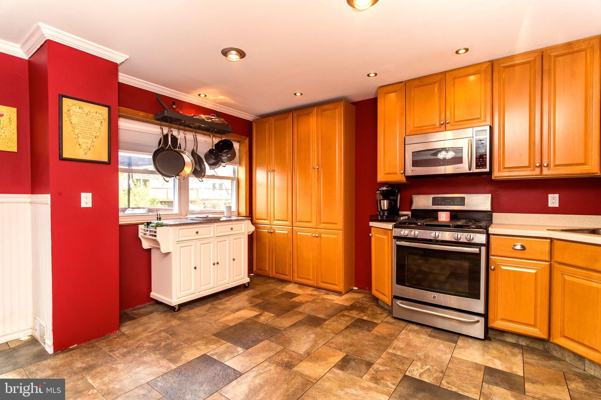 3560 Teton Road Philadelphia, PA 19154 - Photo 6 of 30 Kitchen with ceramic tile floor, recessed lights