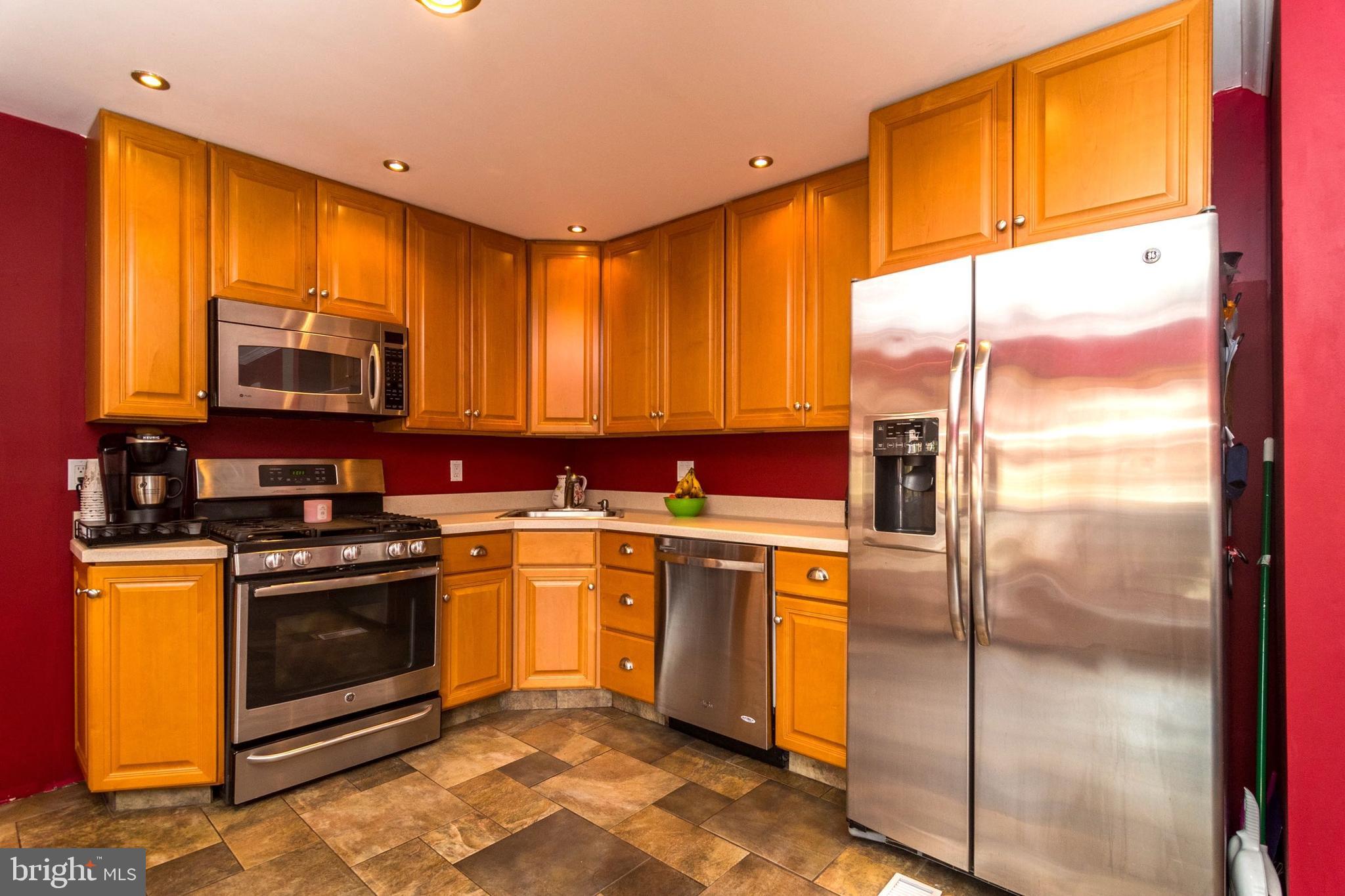 3560 Teton Road Philadelphia, PA 19154 - Photo 8 of 30 Kitchen with ceramic tile floor, recessed lights