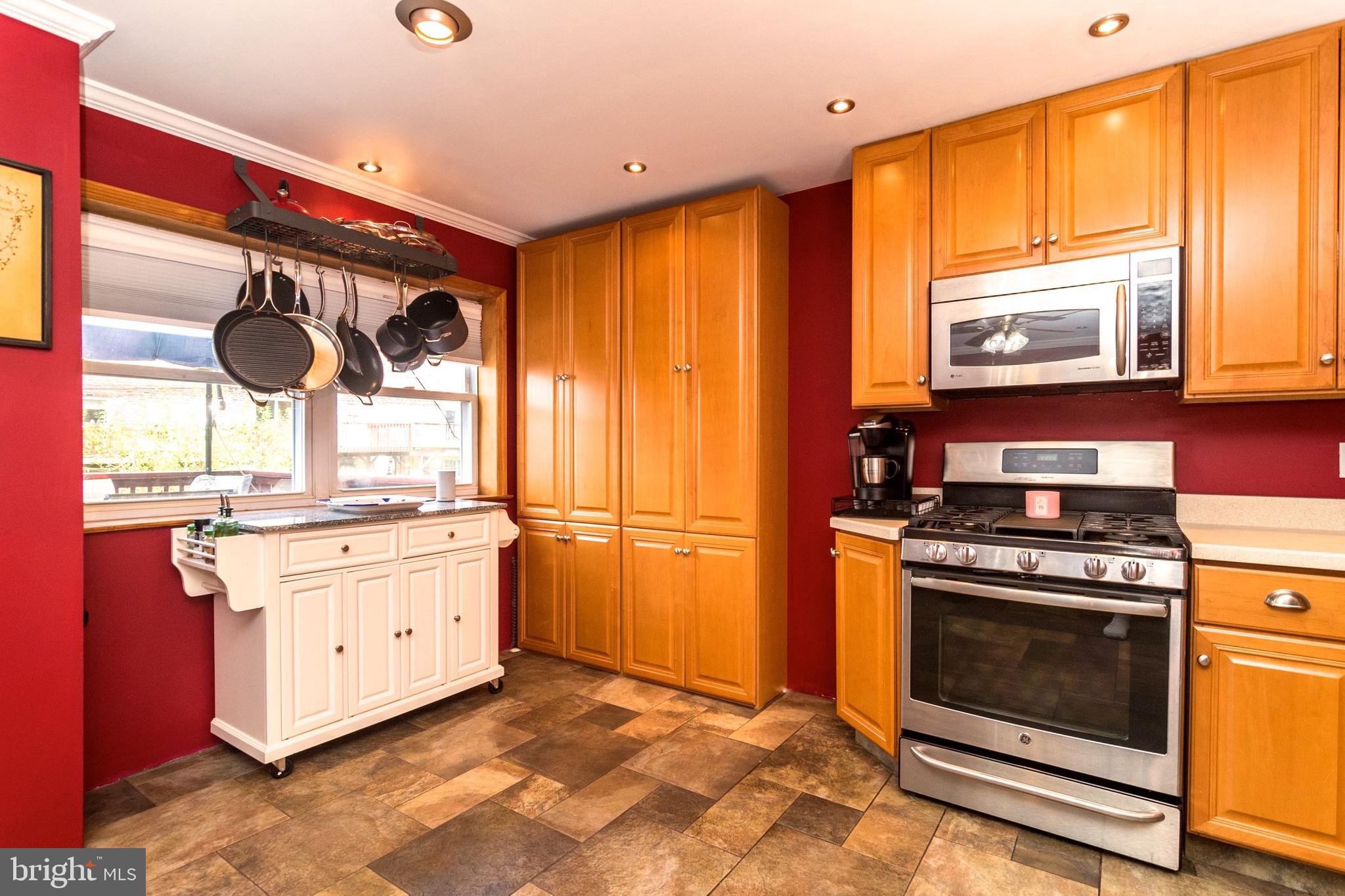 3560 Teton Road Philadelphia, PA 19154 - Photo 10 of 30 Kitchen with ceramic tile floor, recessed lights