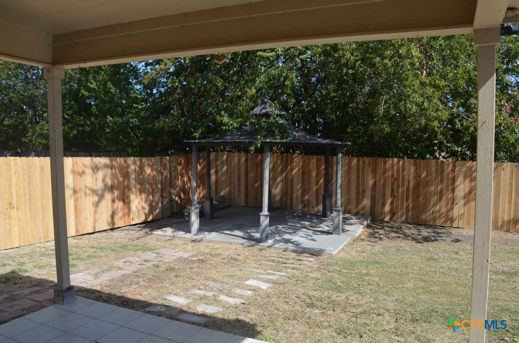 5406 Oster Drive Killeen, TX 76542 - Photo 46 of 46 a view of a backyard with fence