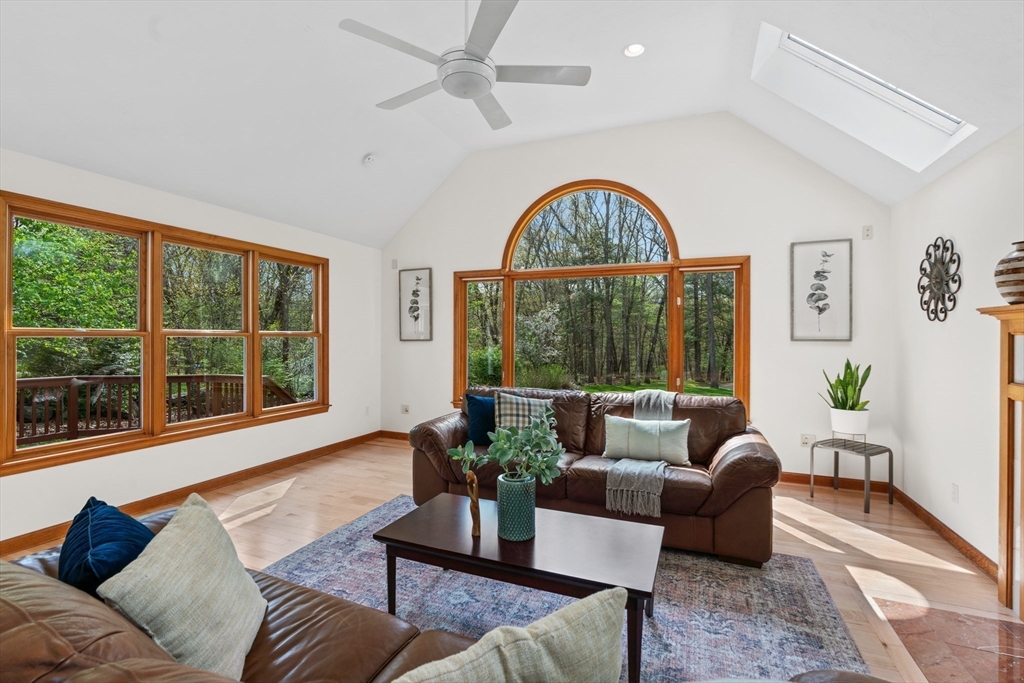 42 Rice Road Wayland, MA 01778 - Photo 12 of 41 Gallery Image 12