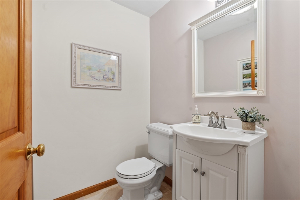 42 Rice Road Wayland, MA 01778 - Photo 15 of 41 Gallery Image 15