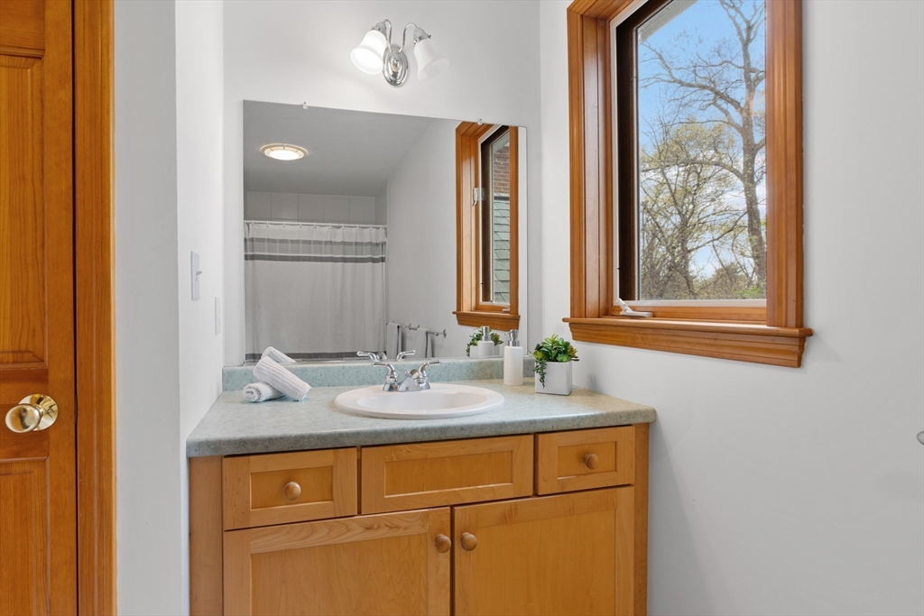 42 Rice Road Wayland, MA 01778 - Photo 23 of 41 Gallery Image 23
