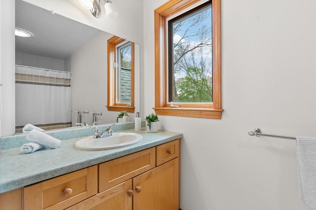 42 Rice Road Wayland, MA 01778 - Photo 24 of 41 Gallery Image 24