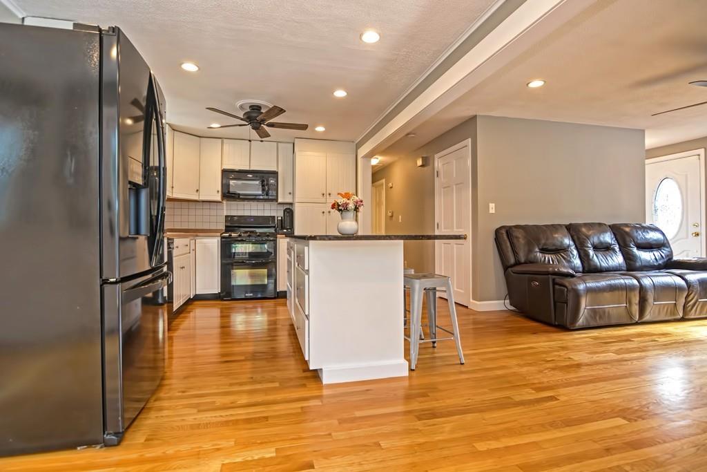 6 Steven Road Bellingham, MA 02019 - Photo 10 of 29 Gallery Image 10